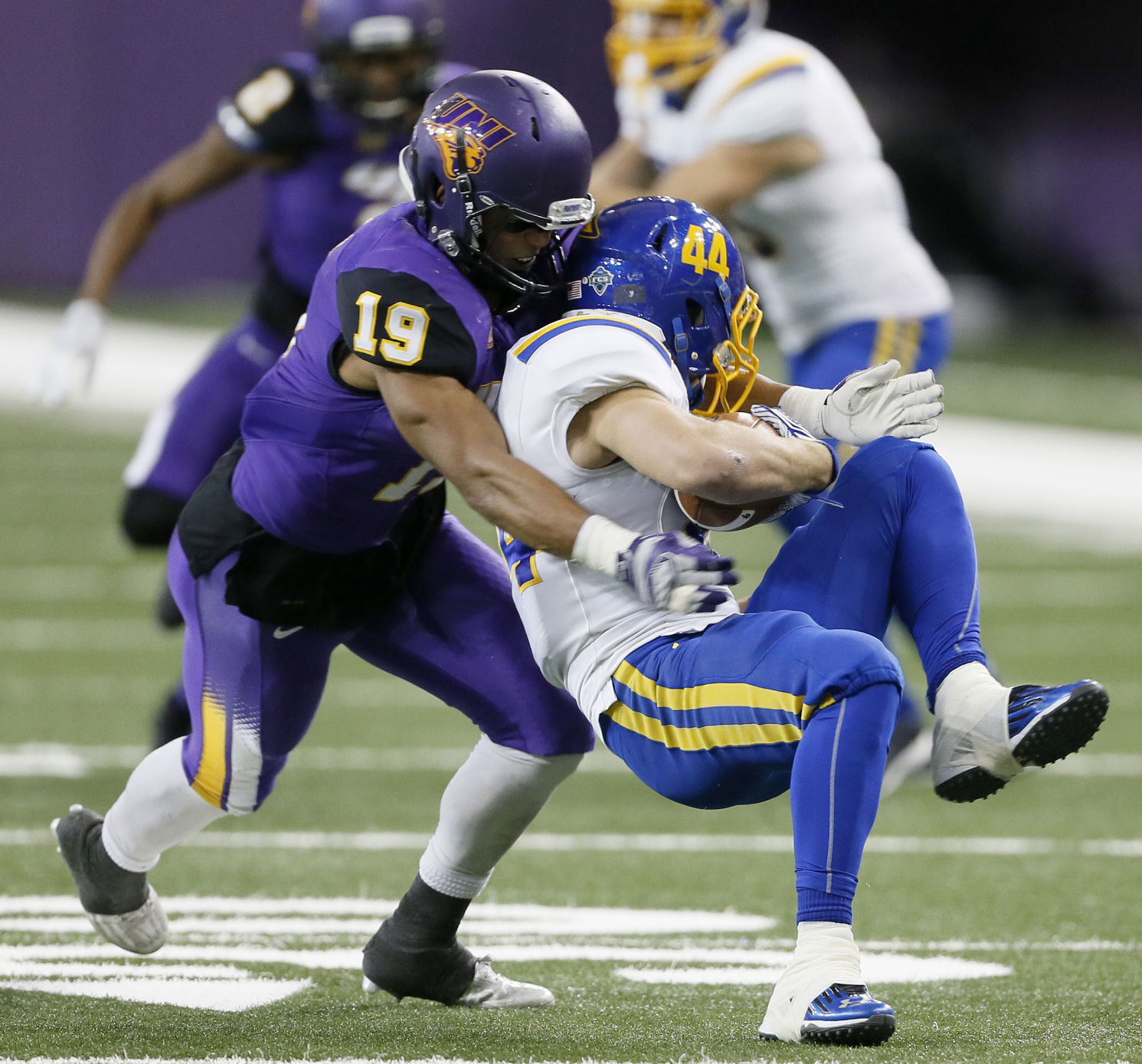 111916bp-uni-s-dakota-st-06